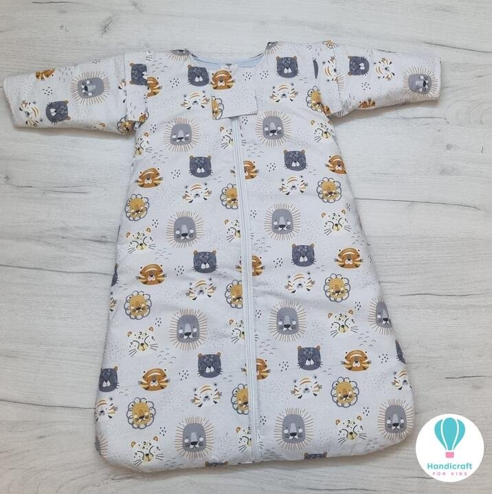 საძილე ტომარა ნაცრისფერი ცხოველებით