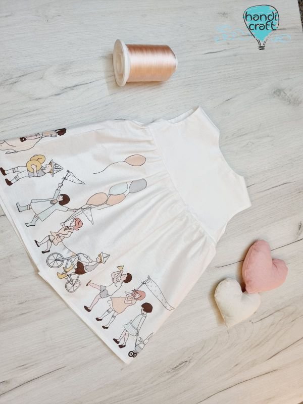 საბავშვო კაბა პერსონაჟებით