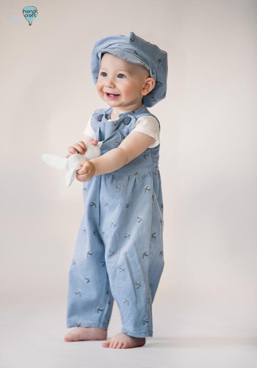 ინტერაქტიული კომბინიზონი ცისფერი მერცხლებიანი